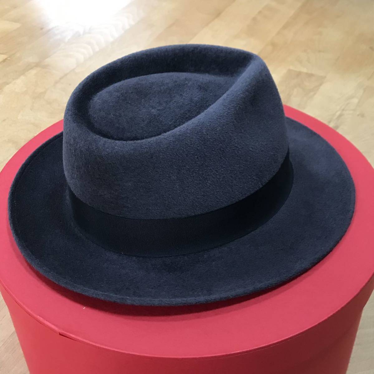 美品☆文二郎 ファーフエルト中折れ帽〔ファーロイヤル〕ダークグレー　58㎝ ファーフエルト中折れ帽 BUNJIROW(文二郎) メンズ GUERRA1855(グエラ) カシミア (kaw-gur-g015)&frasl;M(約57cm)&frasl;ブラック