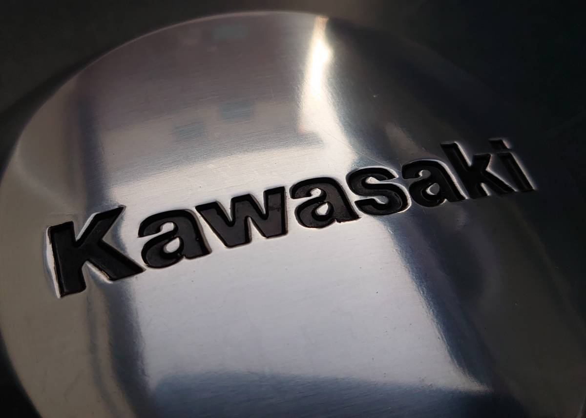 カワサキ Kawasaki ZEPHYR1100 ゼファー1100 純正 エンジンカバー 左側