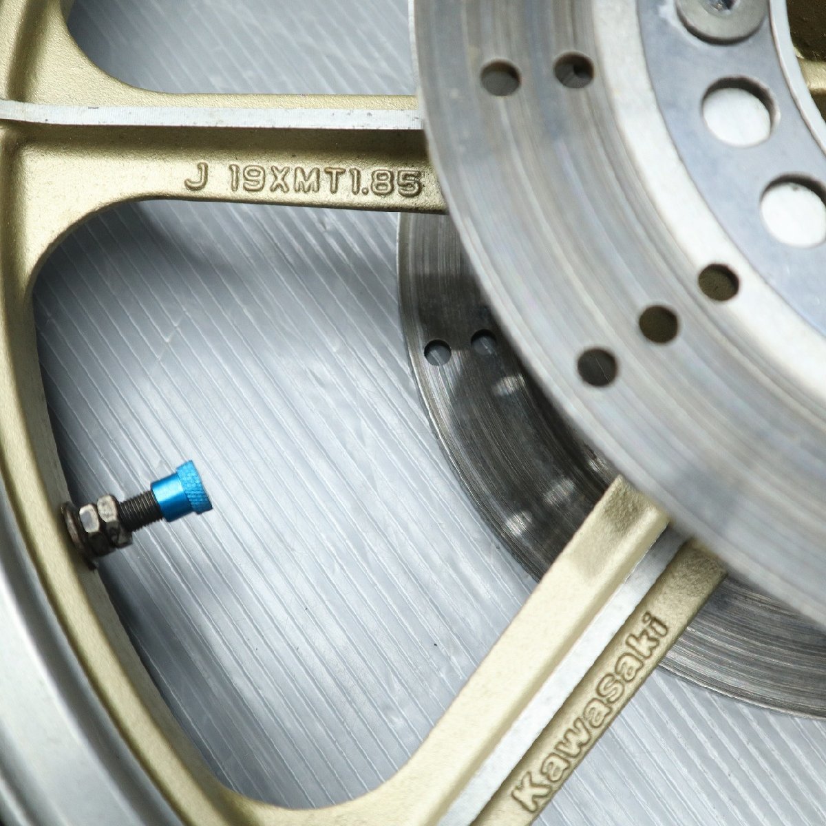 カワサキ Z750FX 系 純正 フロントホイール 前輪 19x1.85 F-1044 (Z400 