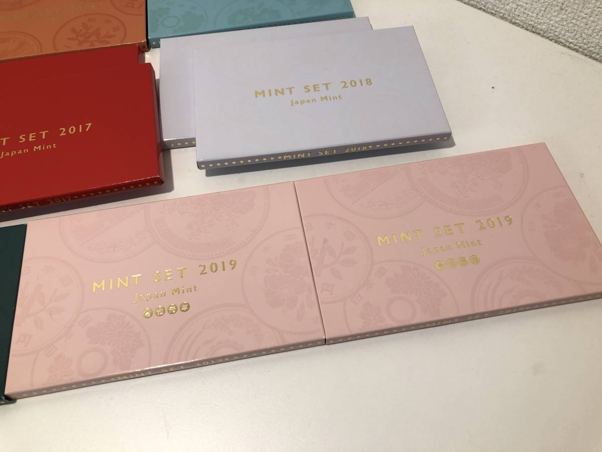141026S71-1030S■通常 ミントセット■2013 2014 2015 2016 2017 2018 2019 計13点 令和 MINT SET 造幣局 記念硬貨 貨幣セット