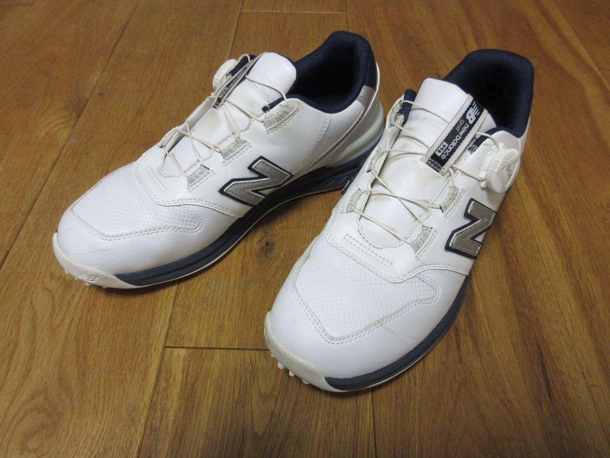 ニューバランス ゴルフシューズ 美中古 25.5センチ 白