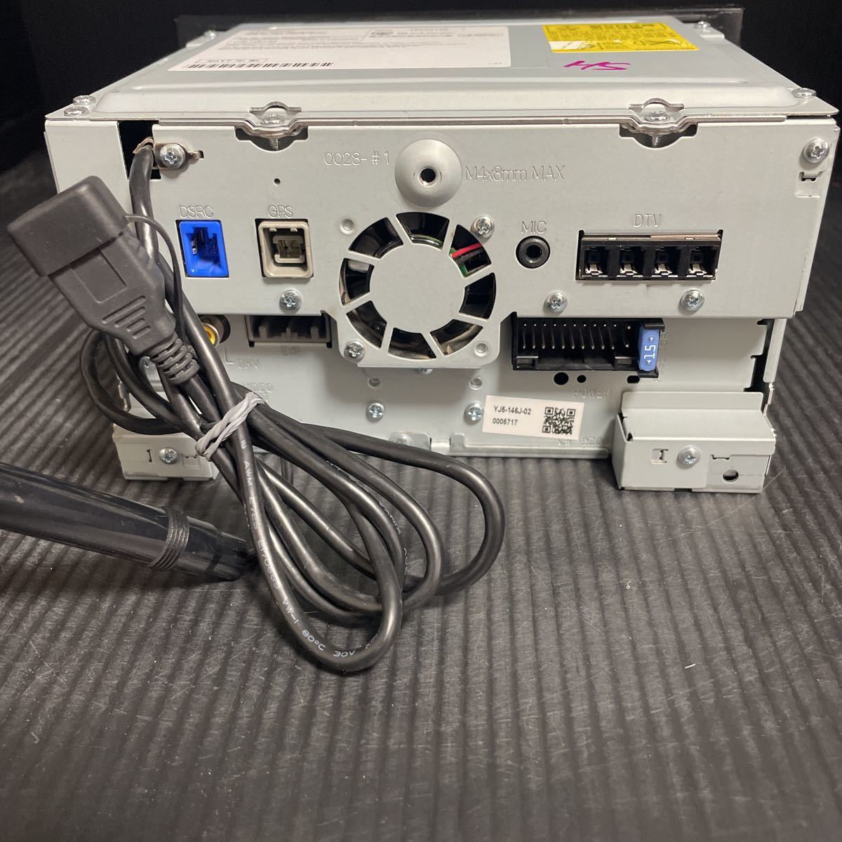 新作入荷，安い HS 即決！ KENWOOD ケンウッド MDV-D504BTW 彩速ナビ フルセグ Bluetooth対応！