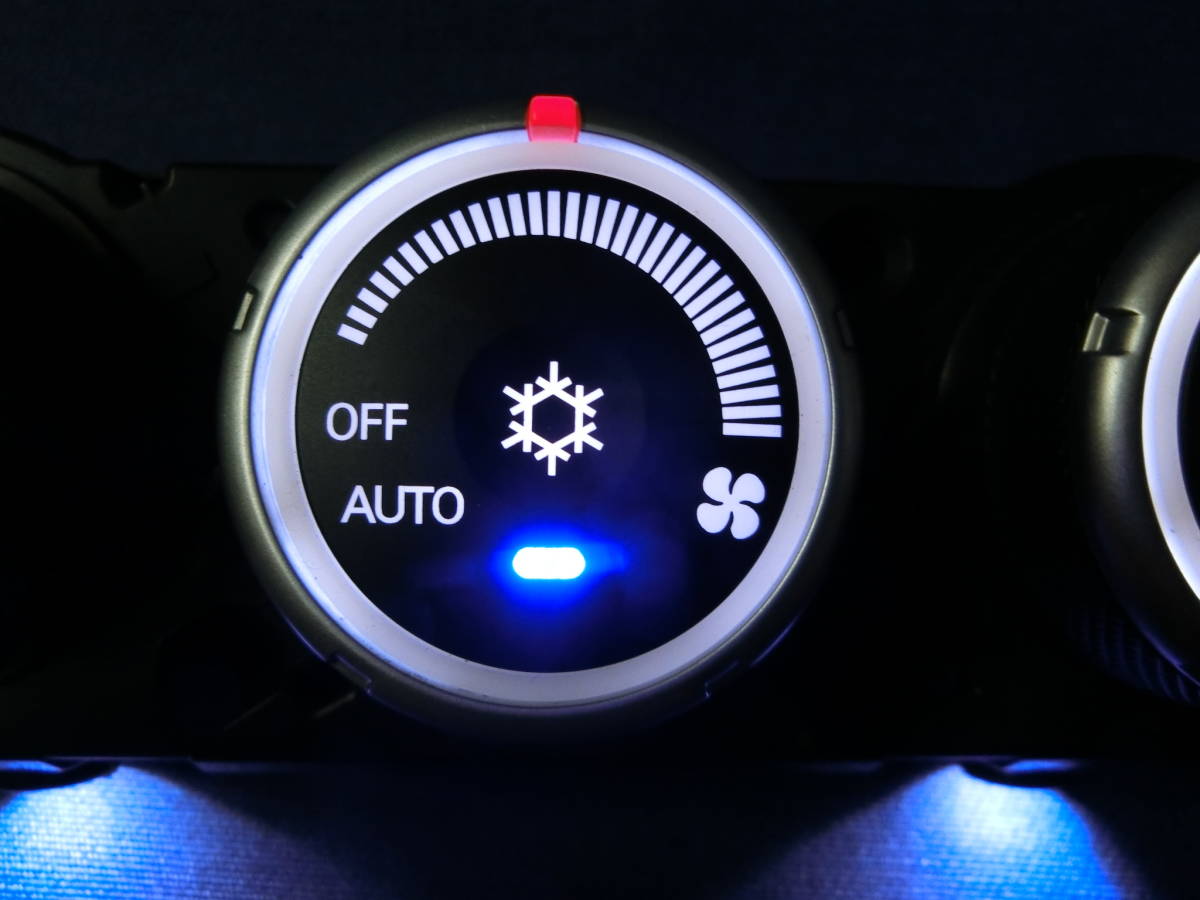 三菱デリカD5 （CV5W） Visteon製 ホワイトLED化エアコンスイッチ 三菱