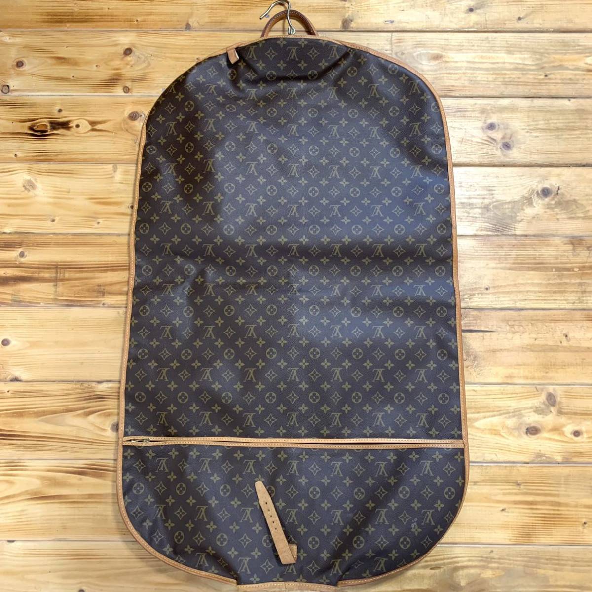 LOUIS VUITTON ルイ ヴィトン モノグラム ガーメントケース ラシット 
