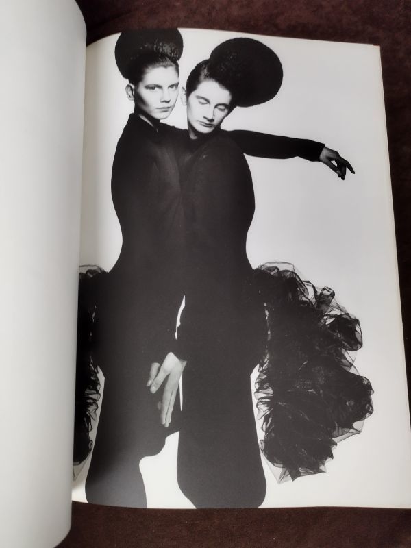 Yohji Yamamoto アート作品 JANVIER Yohji Yamamoto アート作品 JANVIER Yohji Yamamoto アート作品