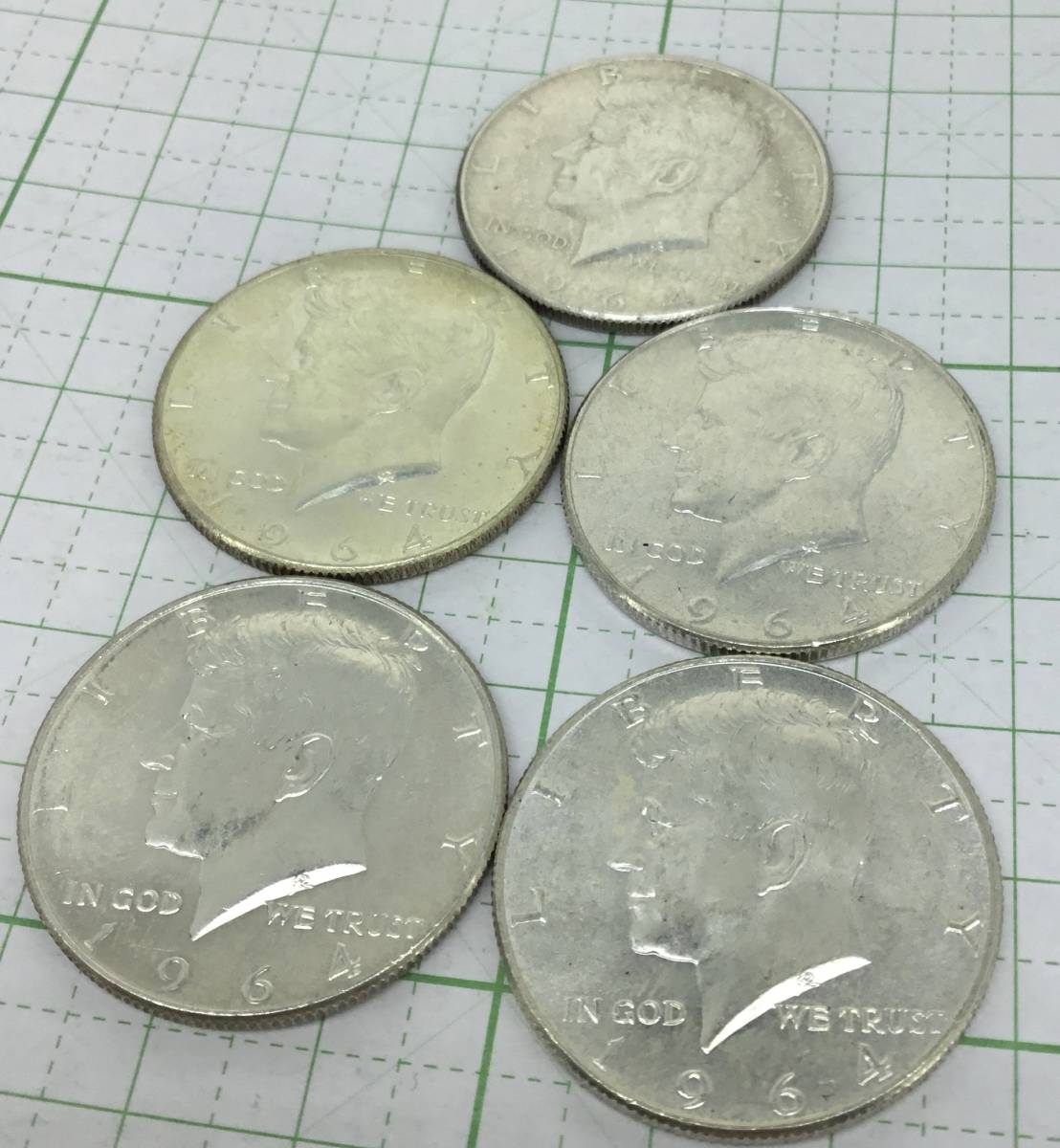 アメリカドル硬貨】1964年ハーフドル銀貨 J.F.ケネディ大統領コイン