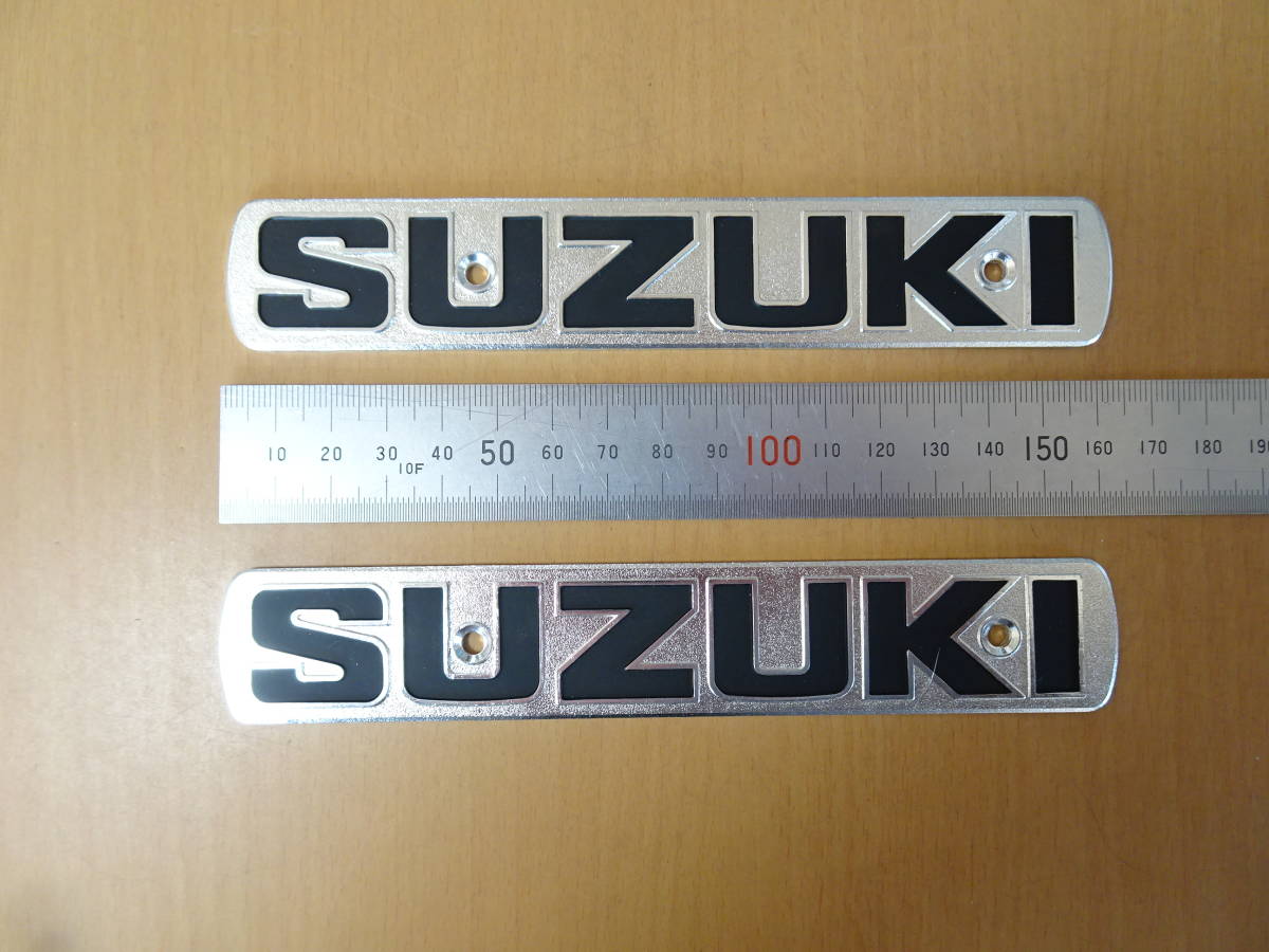 スズキ 純正新品 ハスラー 空冷時代 タンクエンブレム 2枚 適合不明 