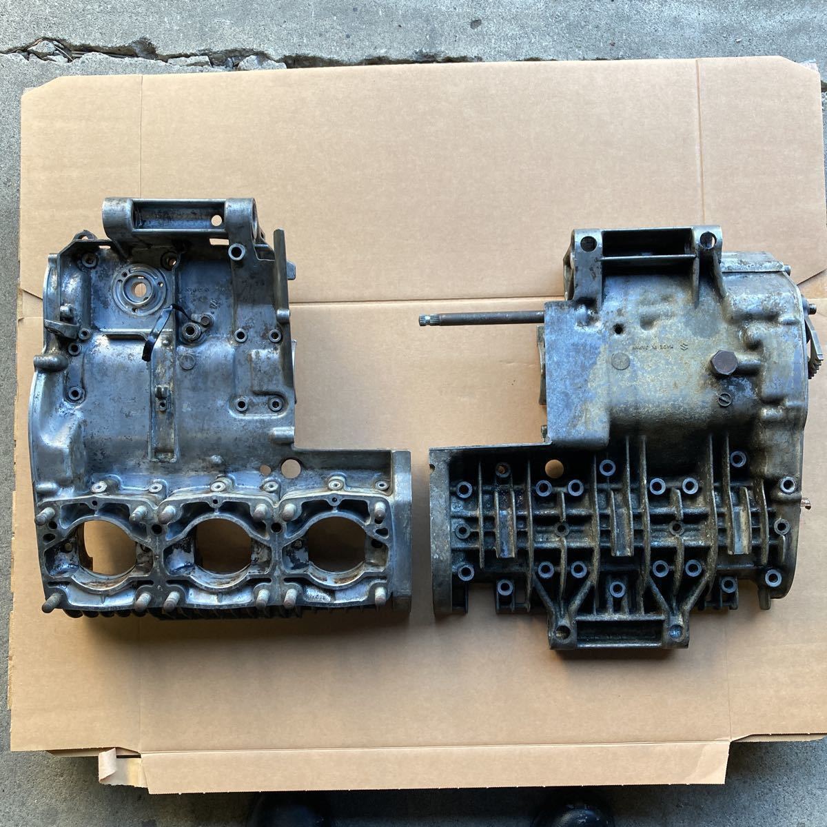 GT380クランクケース 【公式通販】