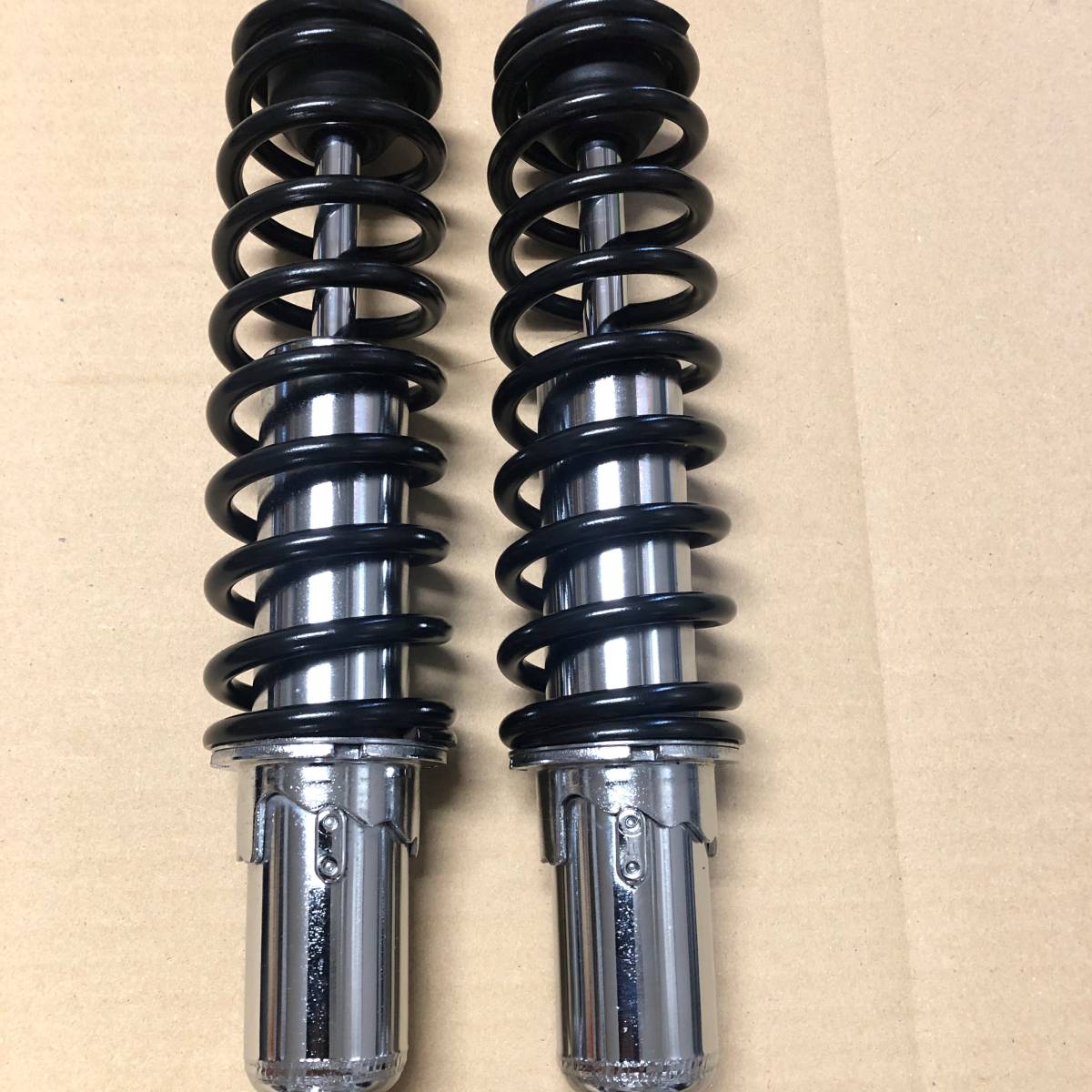 デイトナ SHOWA SUPER SHOCKS SR400/SR500 用 ツインショック SR400