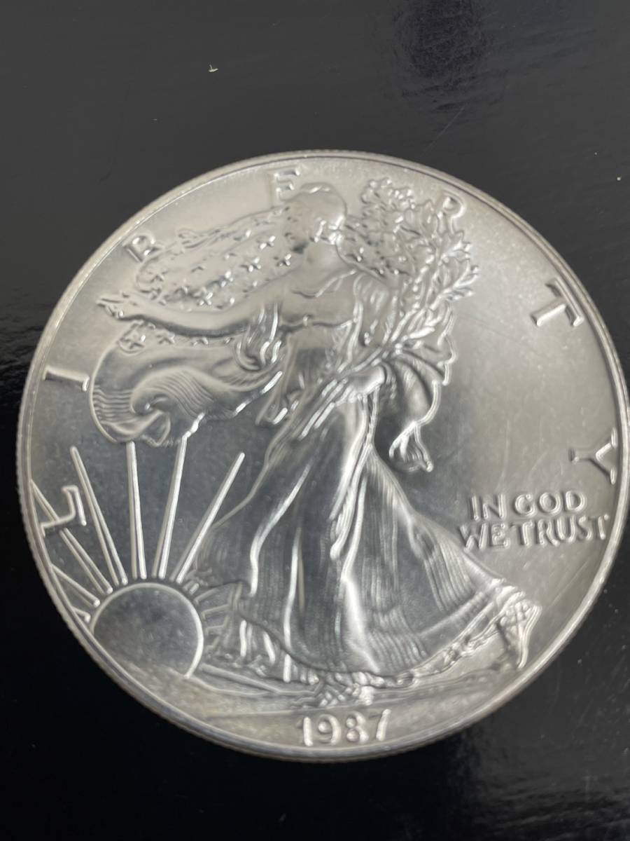 ♪アメリカ 1ドル銀貨 1987年 リバティーコイン 外国硬貨 銀99.9% 約