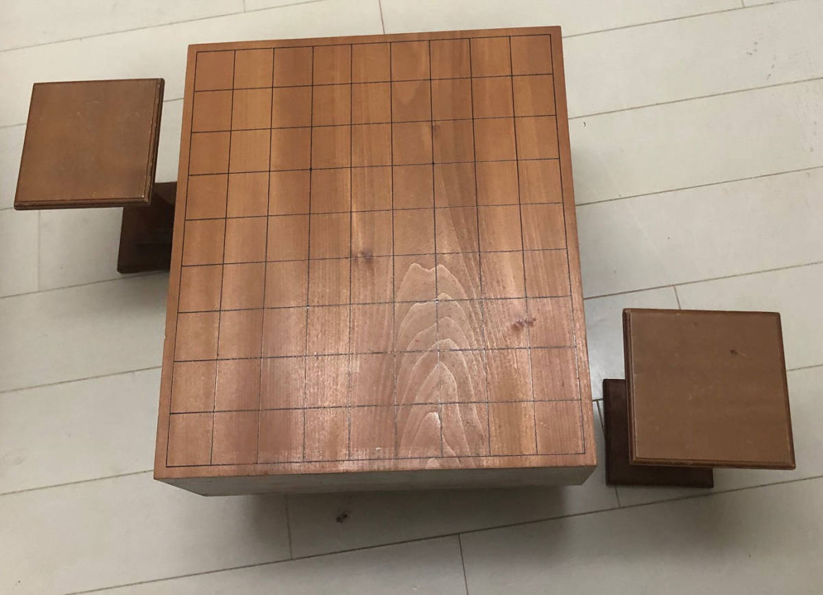 中古品　将棋盤 将棋盤 - 中古美品本榧脚付将棋盤5.5寸柾目（駒台付） | メルカリ 脚