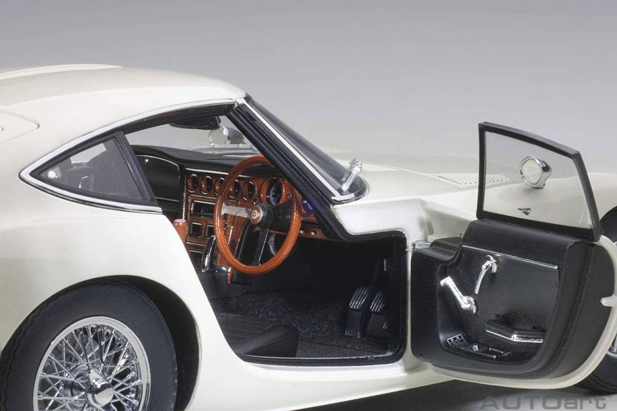 1/18 トヨタ2000GT ワイヤースポークホイールバージョン AUTOart製