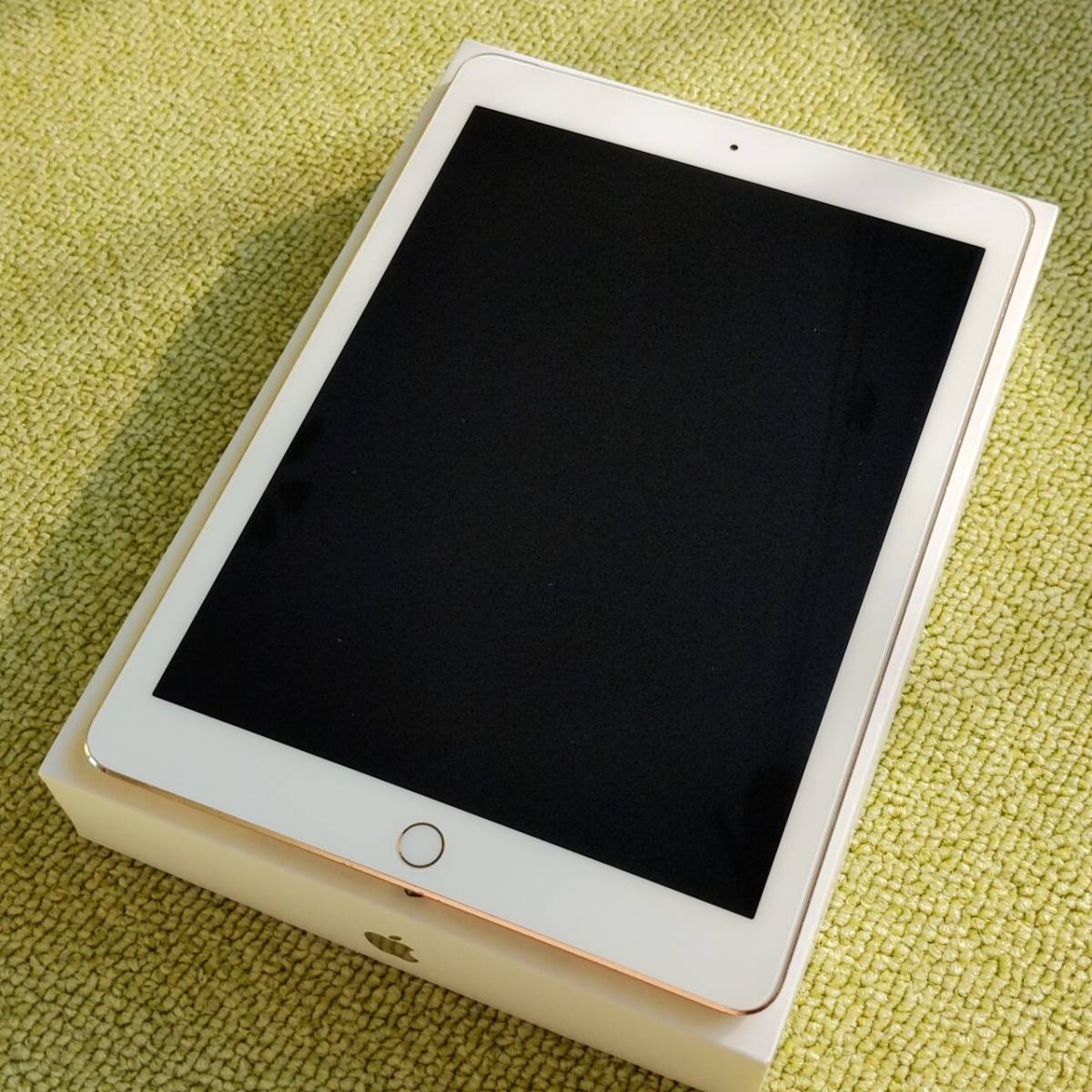 中古美品!! iPad Air2 白/ゴールド 送料無料 iPad ゴールド Air2 128GB