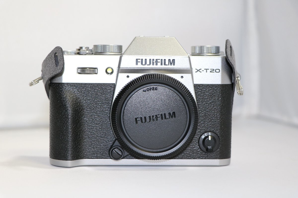 【メ－カ－再生商品】FUJIFILM X-T20 XC15-45mmF3.5-5.6 OIS PZレンズキット