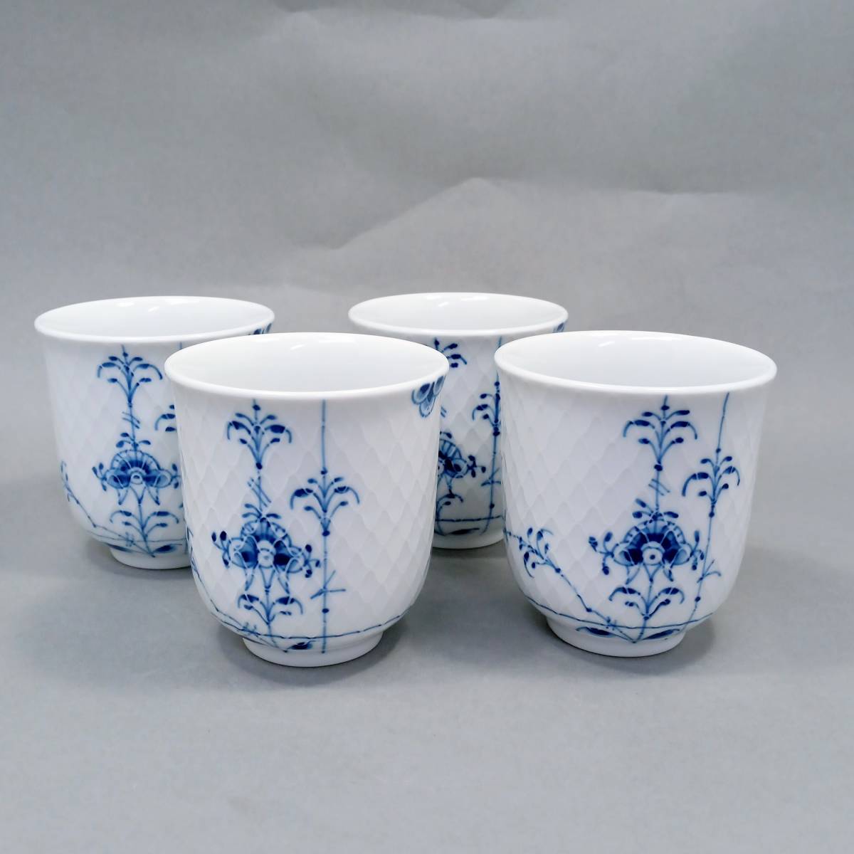 品質保証，得価 ロイヤルロイヤル コペンハーゲン Royal Copenhagen ブルーパルメッテ カップ 湯呑 4客セット スクラッチ入 KAS28014(ロイヤルコペンハーゲン)｜売買されたオークション情報、yahooの商品情報をアー ロイヤルコペンハーゲン