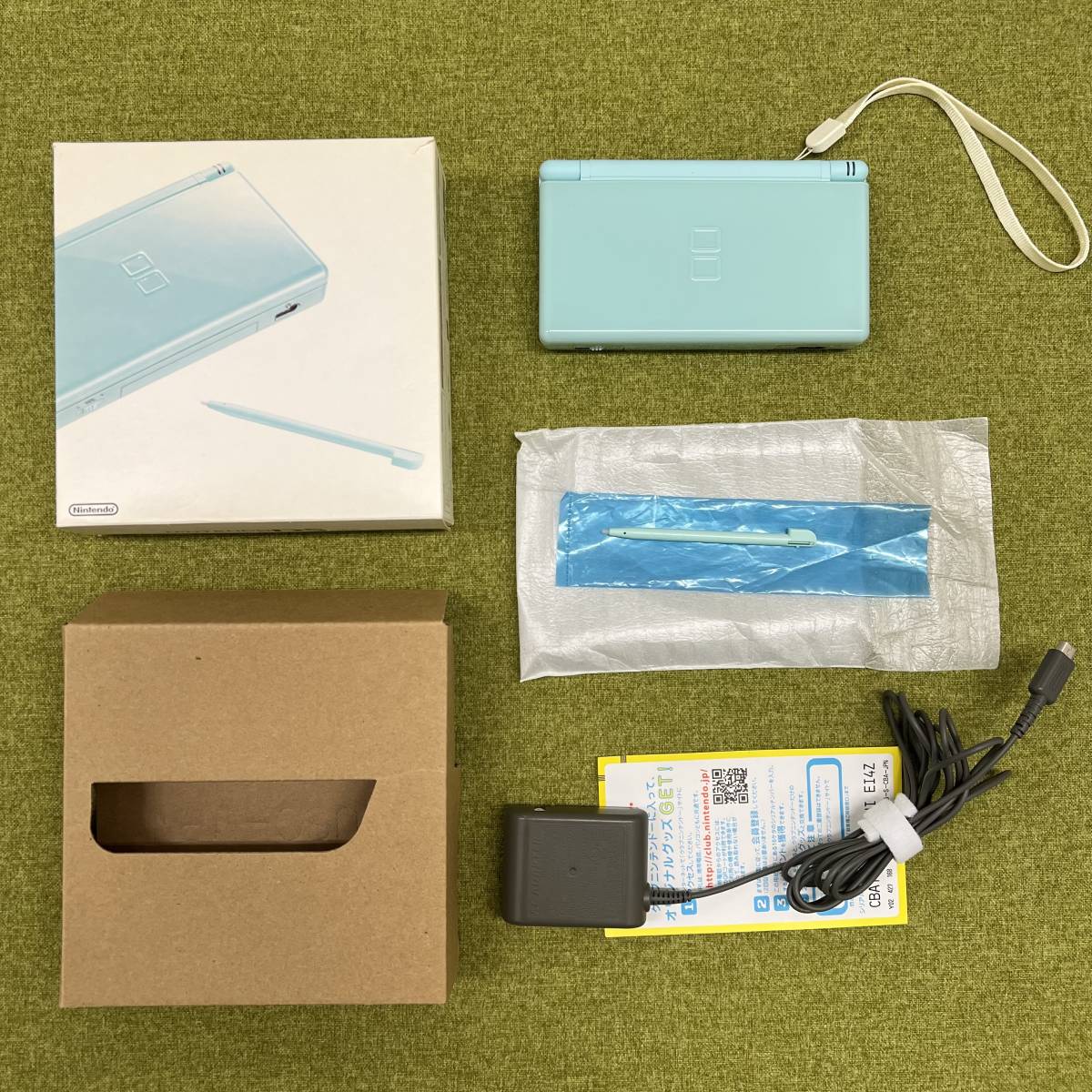 100%新品，大人気 6801 ニンテンドー Nintendo DS lite 本体 タッチペン アダプター 充電器 アイスブルー ソフト おまとめ(DS Lite)｜売買されたオークション情報、yahooの商品情報をアーカイブ公開 - オークファン ニンテンドーDS本体