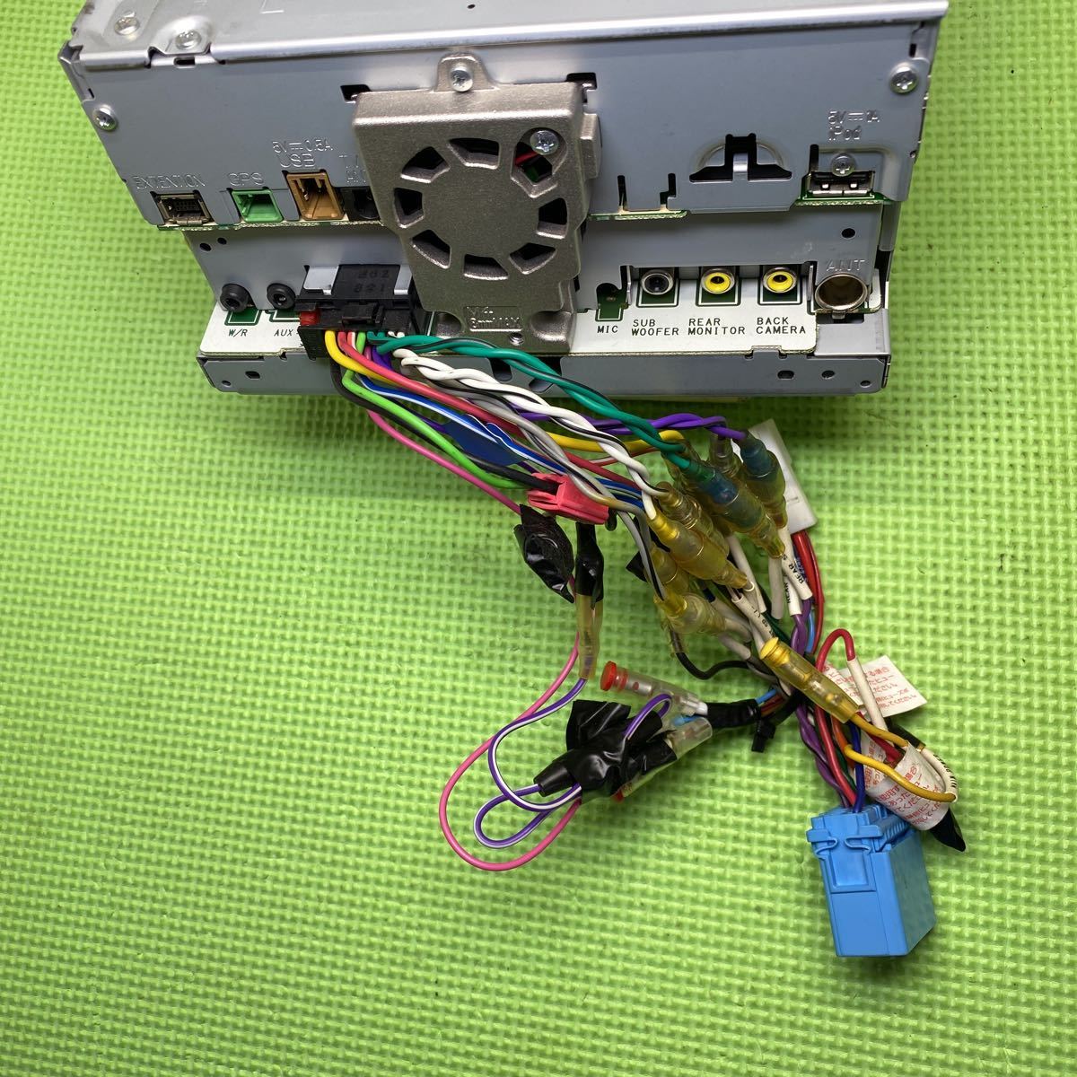 ☆保証付動作☆ carrozzeriaカロッツェリアメモリーナビAVIC-RZ300