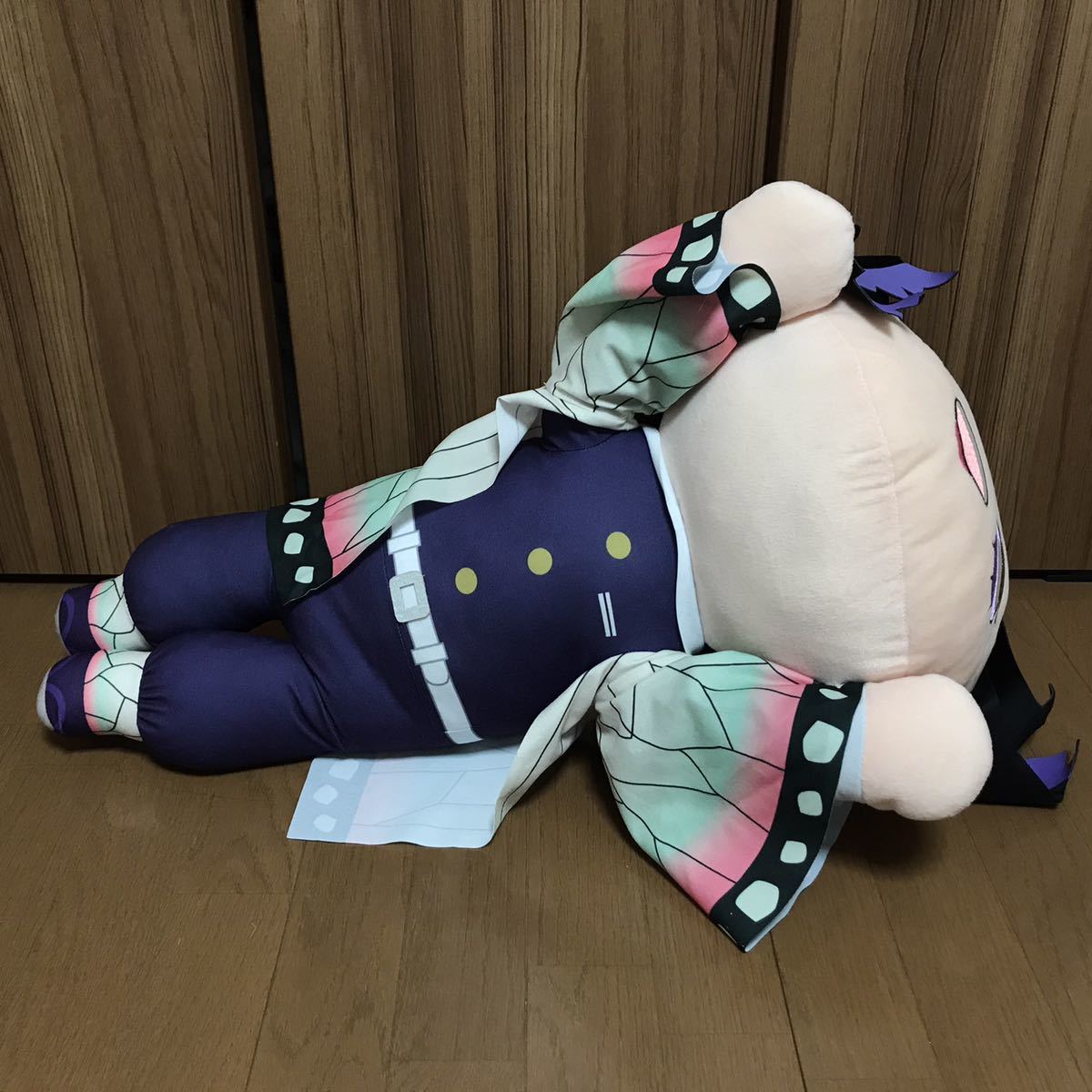 鬼滅の刃 胡蝶しのぶ 特大寝そべりぬいぐるみ Yahoo!オークション - 全長約70cm 鬼滅の刃 特大寝そべりぬいぐるみ 胡