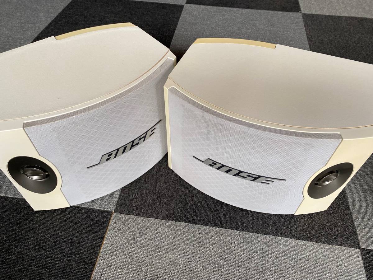 BOSE 301 V SPEAKAR スピーカー ホワイト 白 金具付き 2台セット 音