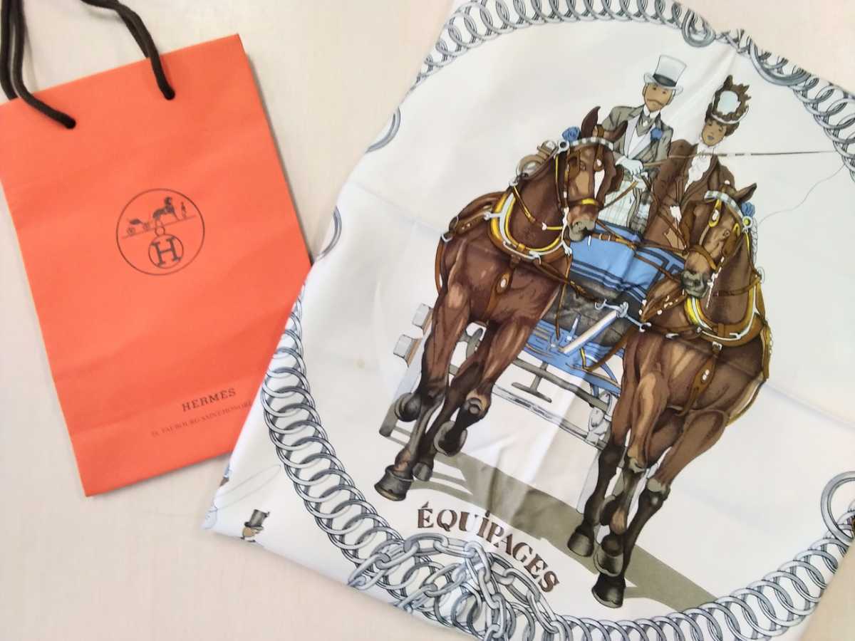 正規品，定番 エルメス HERMES カレ90 シルクスカーフ LEDOUX ブラウン系 馬車 乗馬 貴婦人 大判スカーフ 高級ブランド 紙袋付き 品(スカーフ)｜売買されたオークション情報、yahooの商品情報をアーカイブ公開 服飾小物