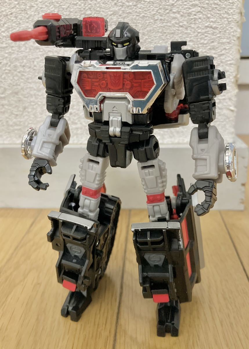 トランスフォーマー ジェネレーションズ マグニフィカス 未開封新品 e