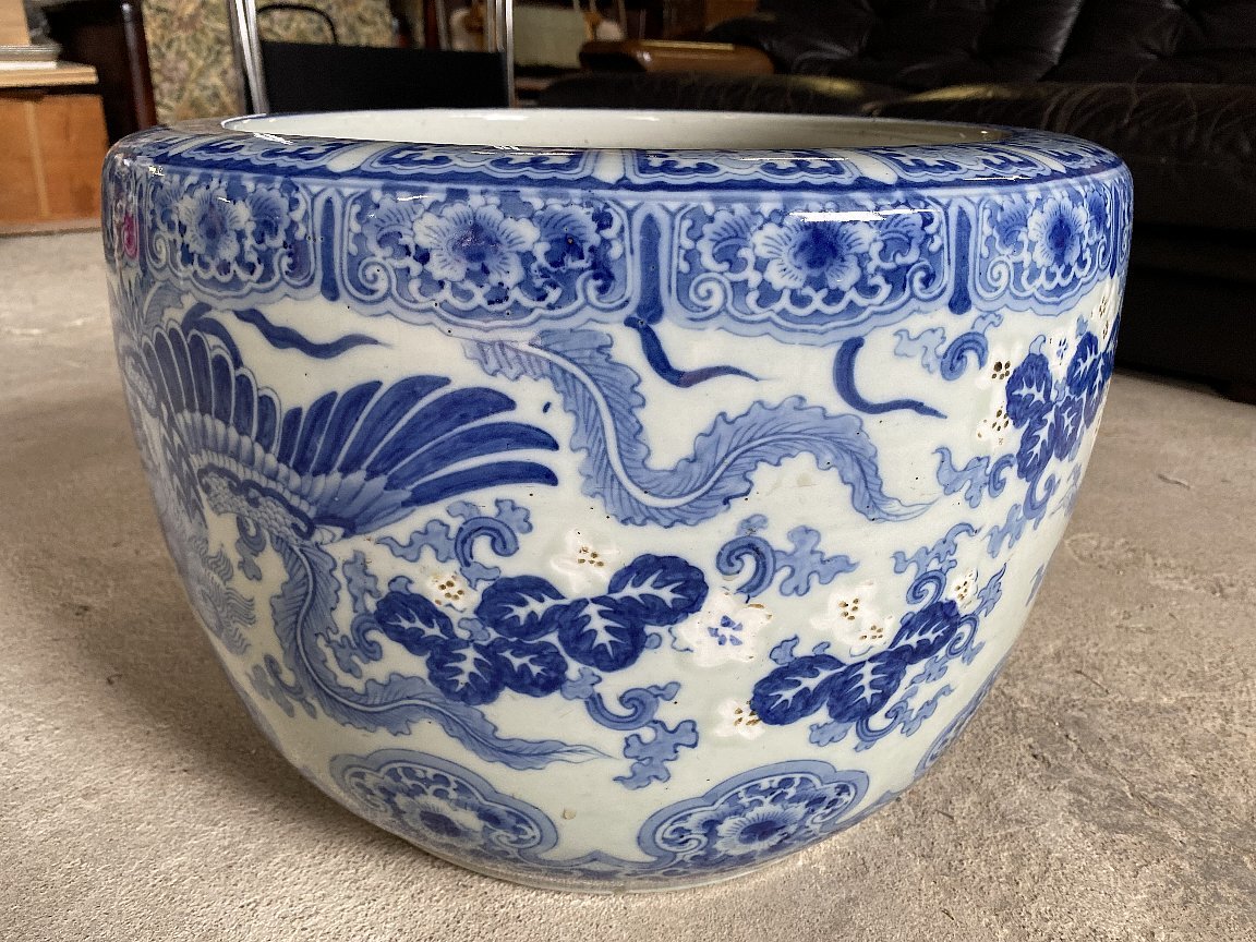 美術品・アンティーク・コレクション 有田焼 伊万里焼 火鉢 染付 赤絵