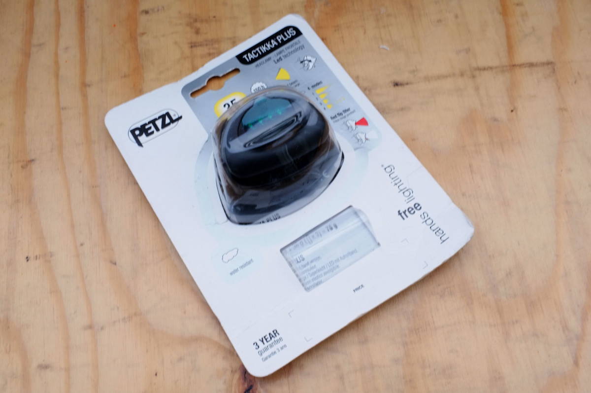 PETZL　ペツル　タクティカ+ ヘッドライト　未使用品　グリーンフィルター　アウトドア 防災用 夜間撮影などに　TACTIKKA PLUS　5