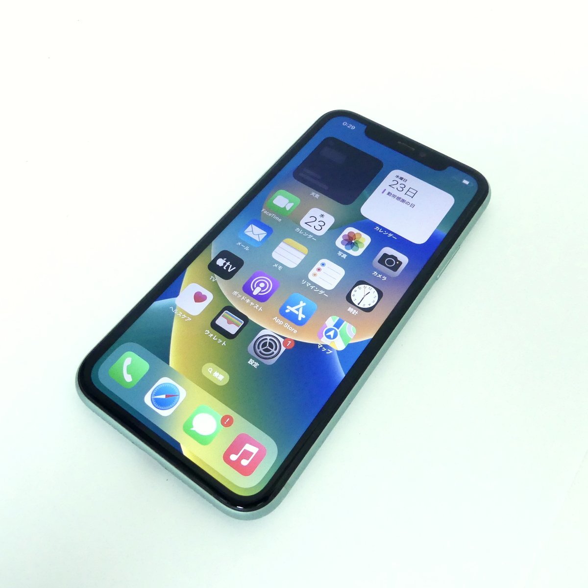 iPhone11 グリーン 64GB バッテリー最大容量89% au版 SIMロック解除済