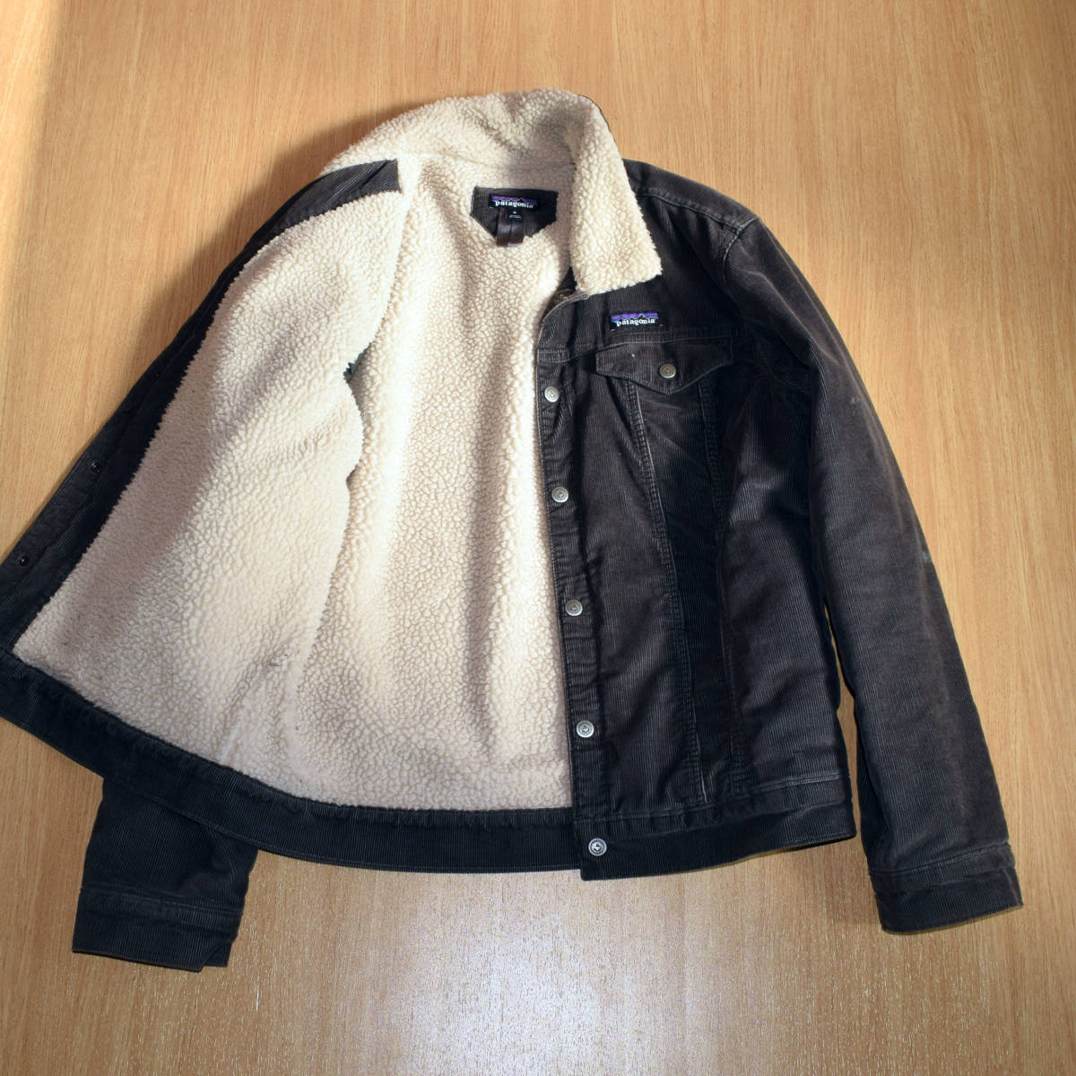 メンズM実寸L程度 19年 patagonia パイル・ラインド・トラッカー 