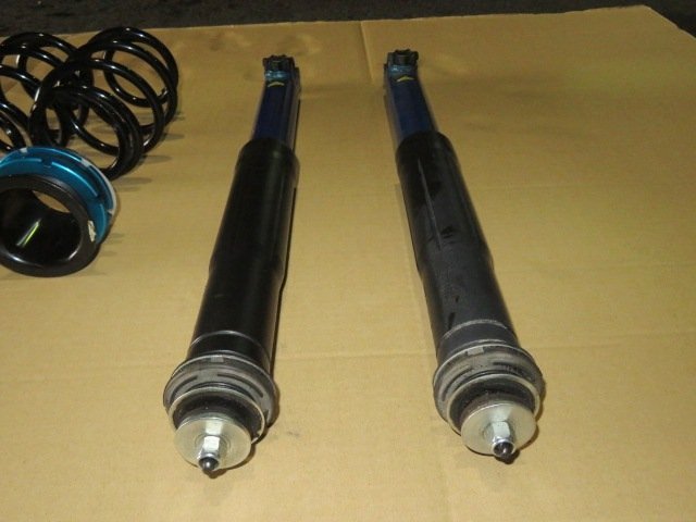 ☆ トヨタ アクア DAA-NHP10 CUSCO車高調 リア側のみ ジャンク 