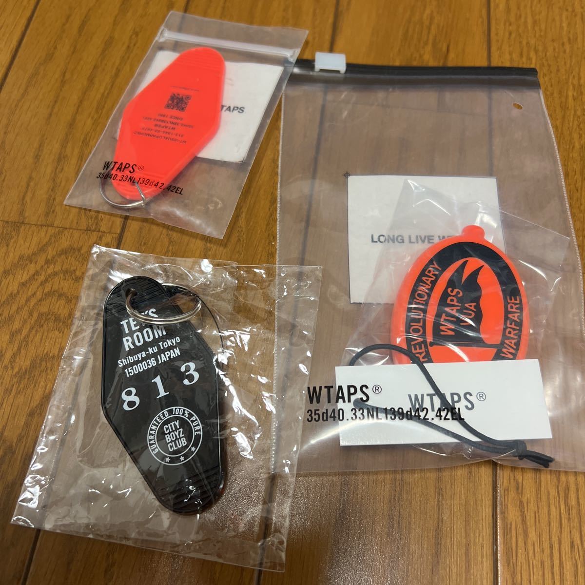 【本物保証，定番人気】 WTAPS 小物 三点(その他)｜売買されたオークション情報、yahooの商品情報をアーカイブ公開 - オークファン その他