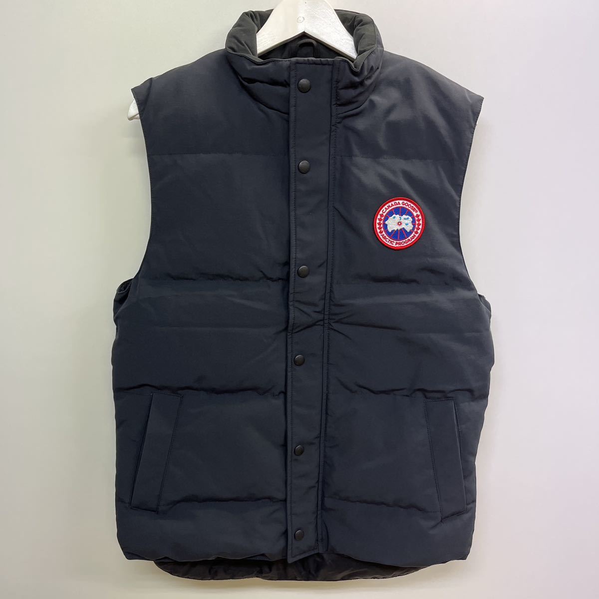 美品】サザビーリーグ CANADA GOOSE ダウンベスト ネイビー系 サイズM