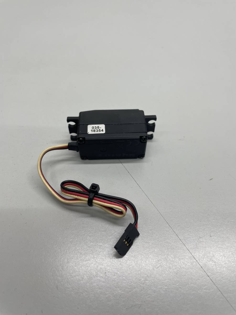 | S9570SV ラジコン サーボ フタバ Futaba ロープロサーボ ラジオコントロール 双葉電子工業株式会社 フタバのデジタルサーボS9570SVを7PXに繋げてSRモードに書き変えました 00106987-3 カー・ボート用サーボ - Yahoo!オークション 「フタバ S9571SV