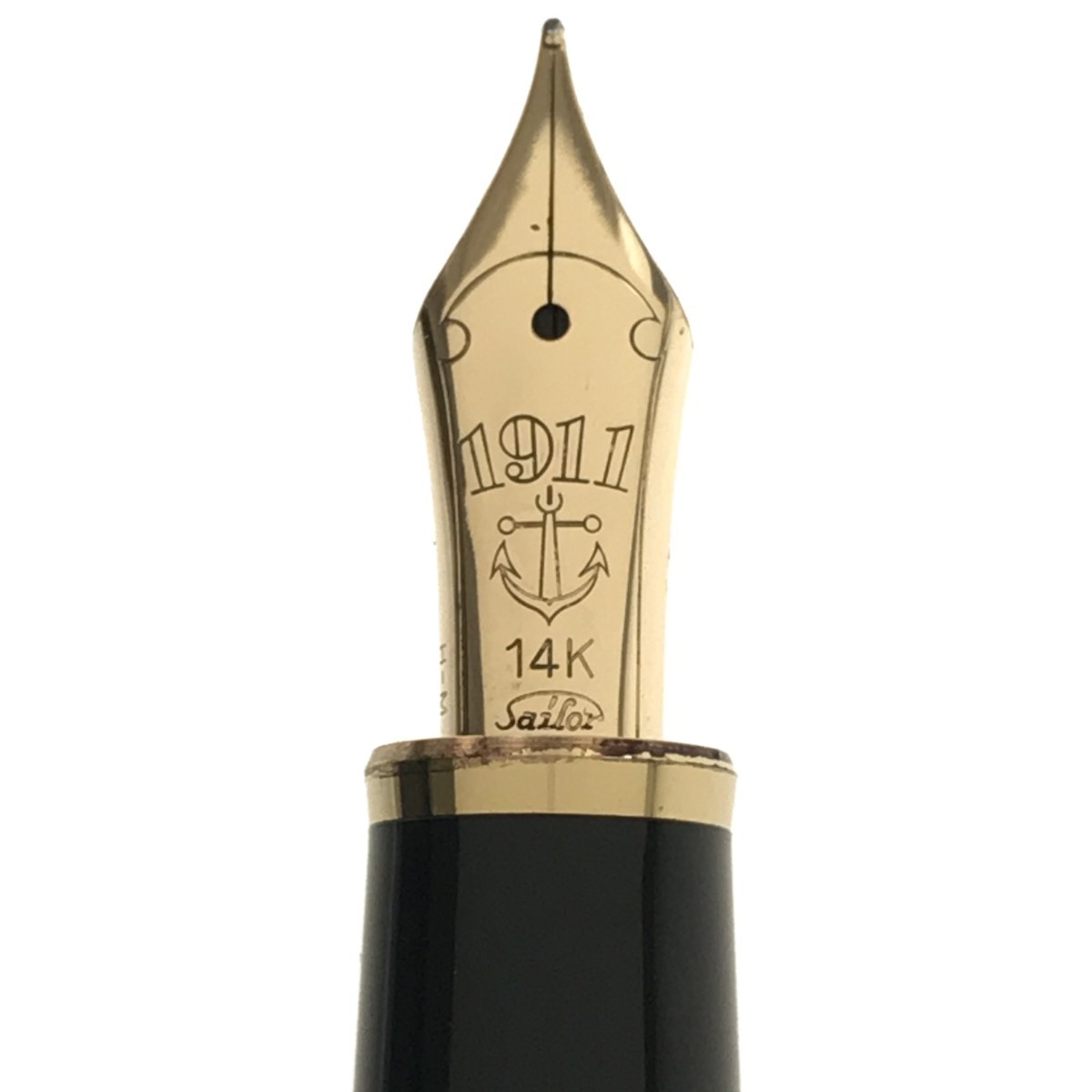 セーラー　万年筆　香仙　蒔絵　梅　14金ペン先　1911 セーラー 万年筆 SAILOR JAPAN FOUNDED 1911 椿 蒔絵 ペン先 14K 花柄