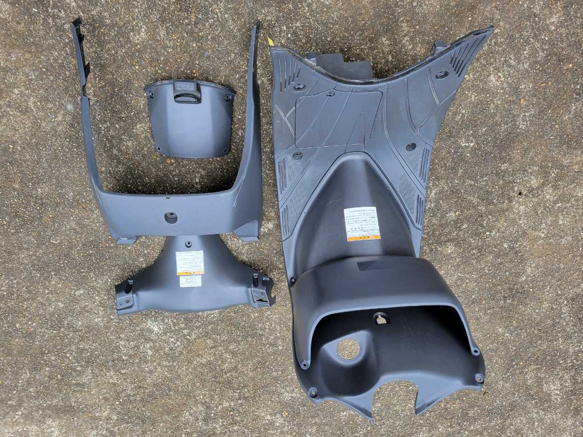 アドレスV125G 純正インナーカウル アドレスV125G インナーカウル