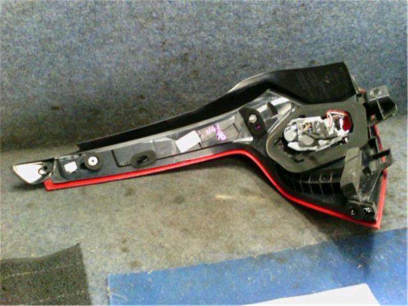 ボルボ 純正 VOLVO 純正品 テールランプ右側 V30698347 公式通販 Ｖ６０型式：DBA-FB4164T（ボルボ）のクルマカタログ｜中古車の ボルボ純正ヘッドライト ヘッドライト
