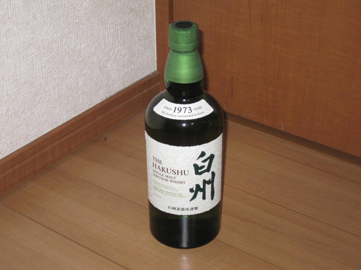 飲料・酒 白州 NV THE HAKUSHU シングルモルトウイスキー サントリー