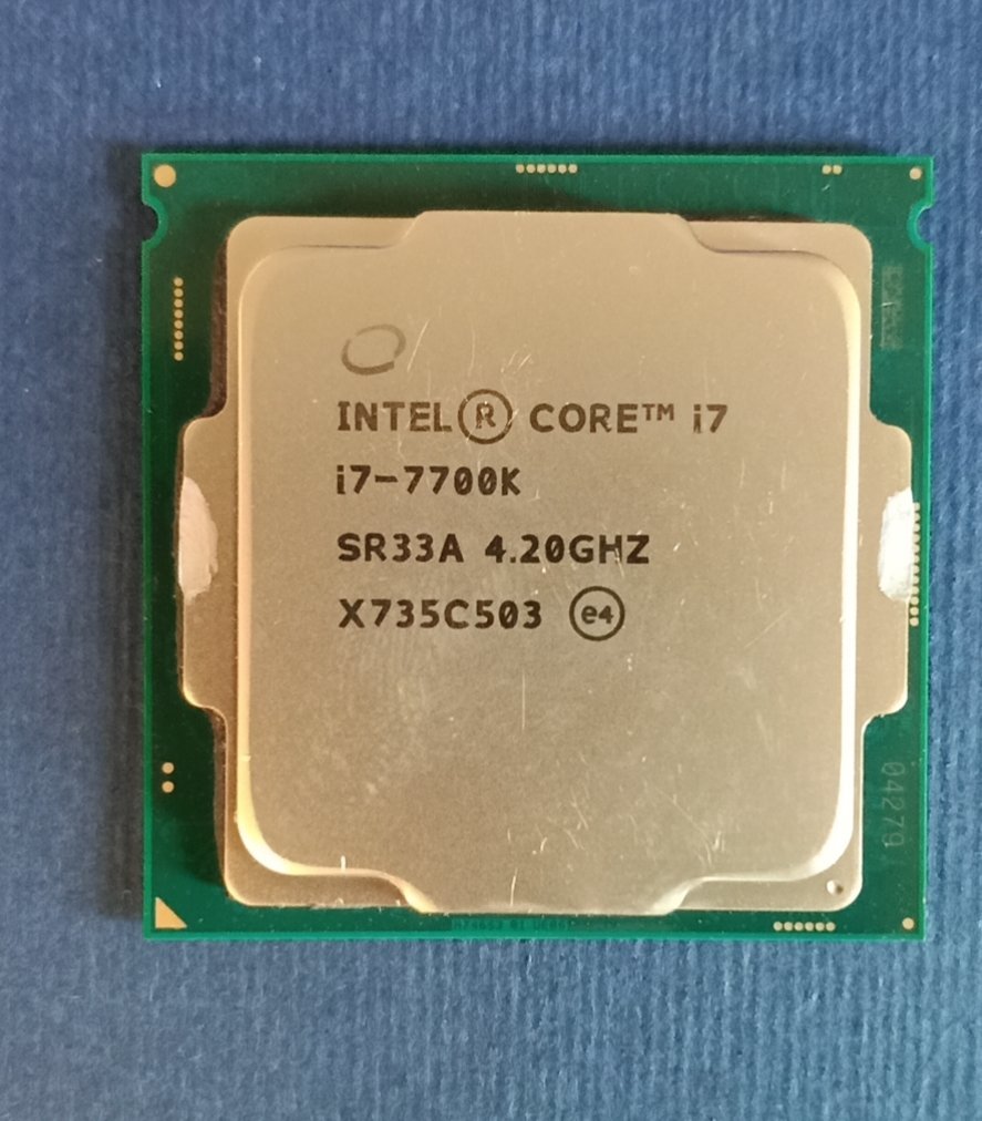 □ジャンク品□Intel Core i7-7700K CPU 動作未確認 C617 Intel Core