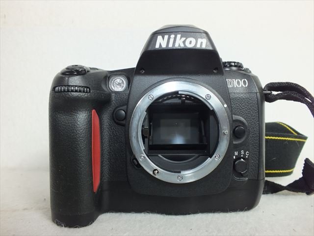 ★ Nikon ニコン D100 デジタル一眼レフ AF NIKKOR 35-135mm 1:3.5-4.5 中古 現状品 221101N3453