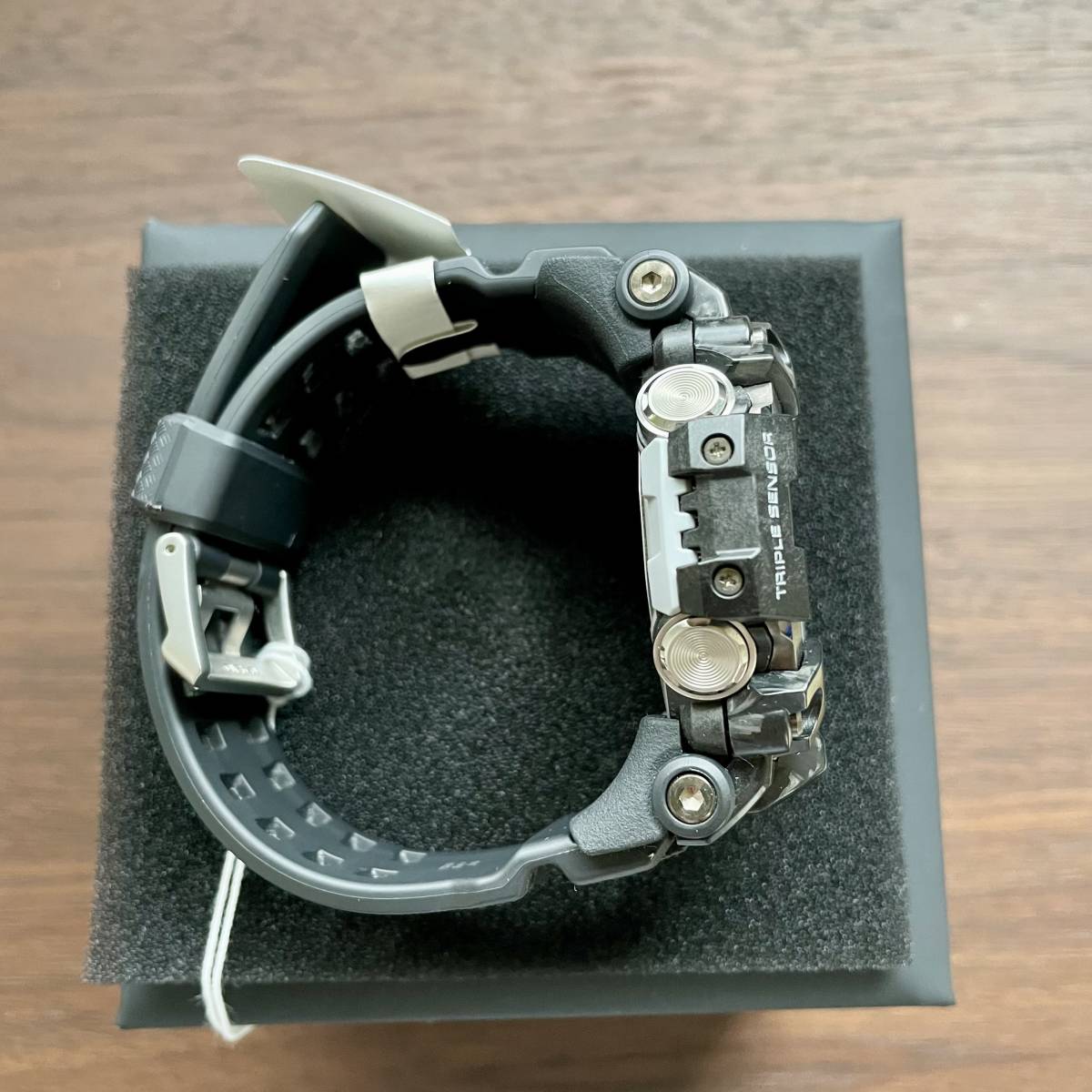 極美品 タグ付き 国内正規品 カシオ CASIO G-SHOCK GWG-2000-1A1JF 