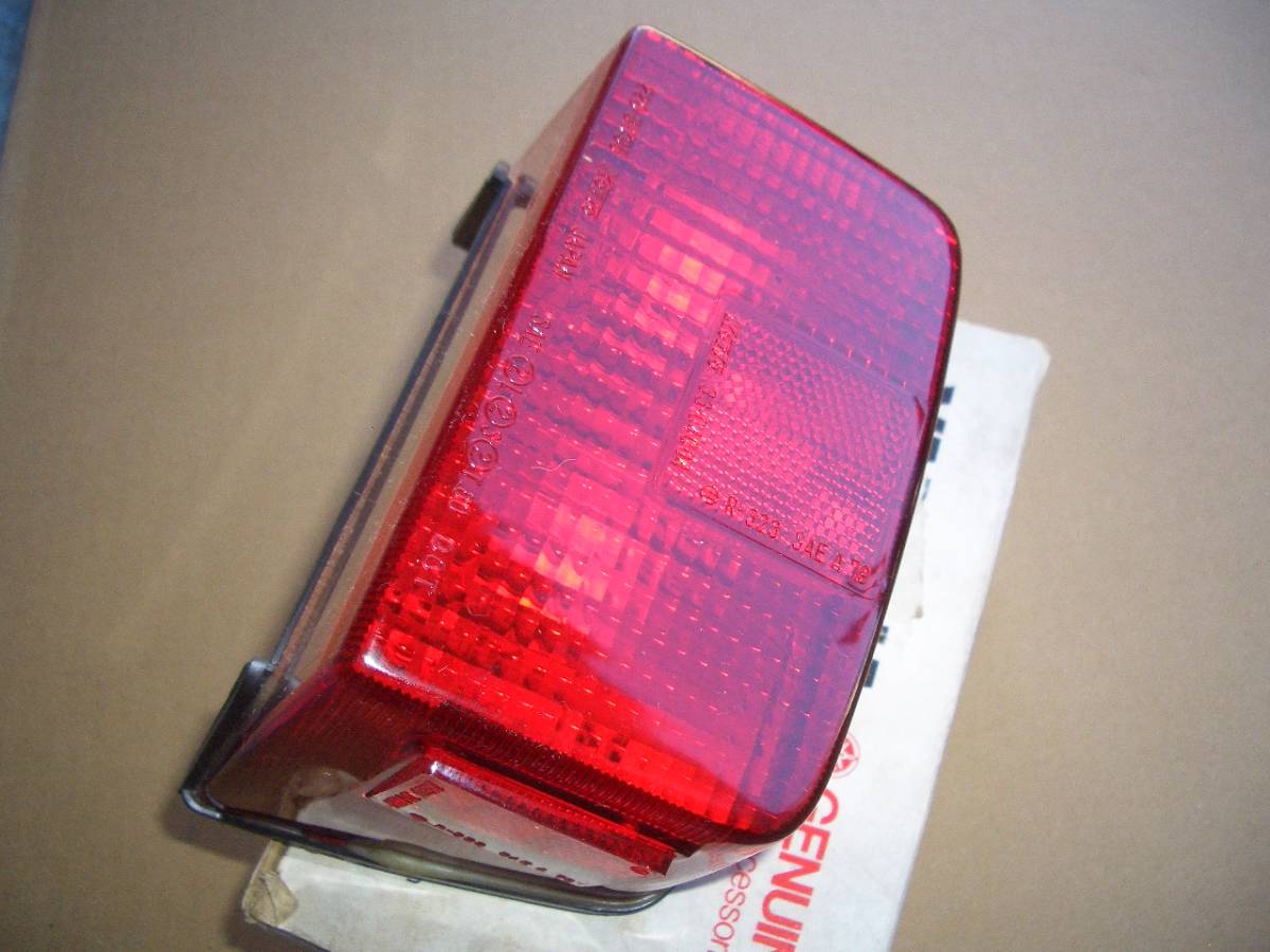 ヤマハ】XJ400 XJ400D テールレンズ 4G0-84721-00 新品未使用