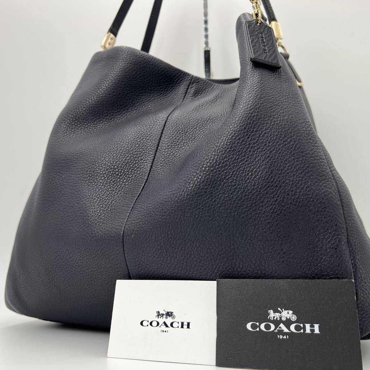 最安値，豊富な】 COACHコーチ ショルダーバッグ ブラック 新作 新品