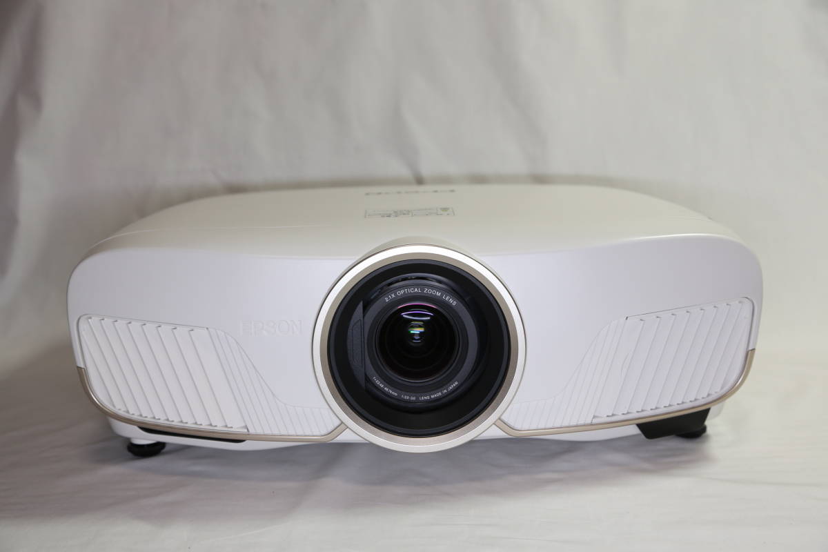 【大得価，2025】 EPSON エプソンホームプロジェクタ－ dreamio EH-TW8400 透過型3LCD 2600ルーメン HDR対応ホームシアタ－(本体)｜売買されたオークション情報、yahooの商品情報をアーカイブ公開 - オークファン 本体