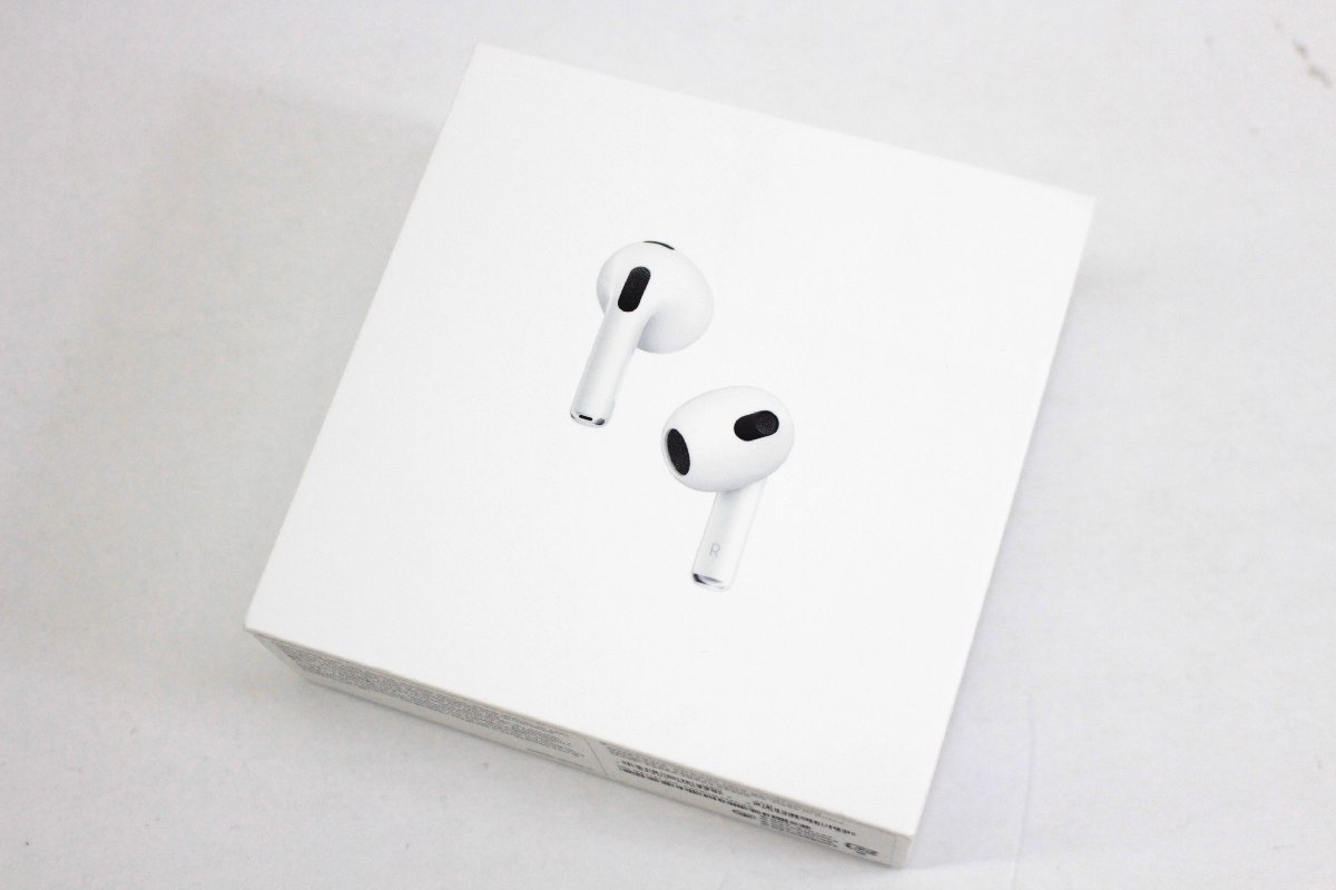  Apple アップル AirPods Series3 MME73J/A 第3世代 MagSafe充電ケース ワイヤレスイヤホン &int;U3823(イヤホン、ヘッドフォン)｜売買されたオークション情報、yahooの商品情報をアーカイブ公開 - オークフ アップル