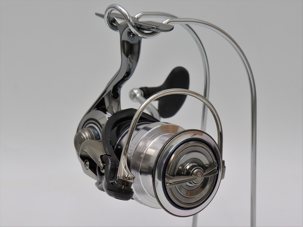 ダイワ 18イグジスト LT3000-CH DAIWA ダイワ スピニングリール 18