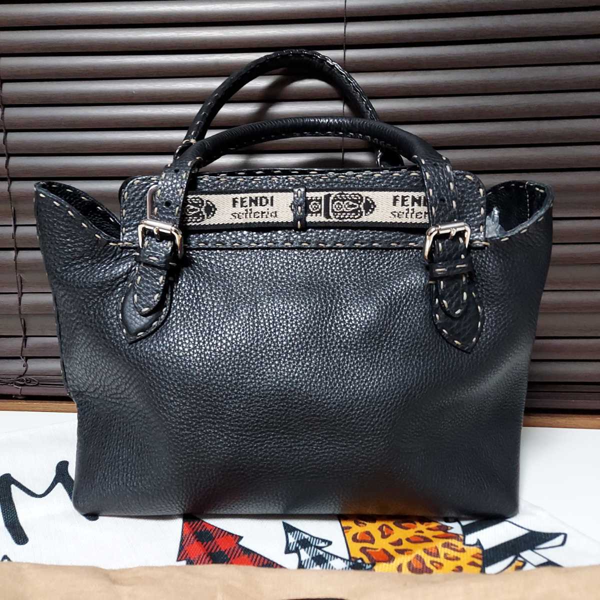 セレリア フェンディ FENDI ハンドバッグ レザー リンダ ピーカブー 