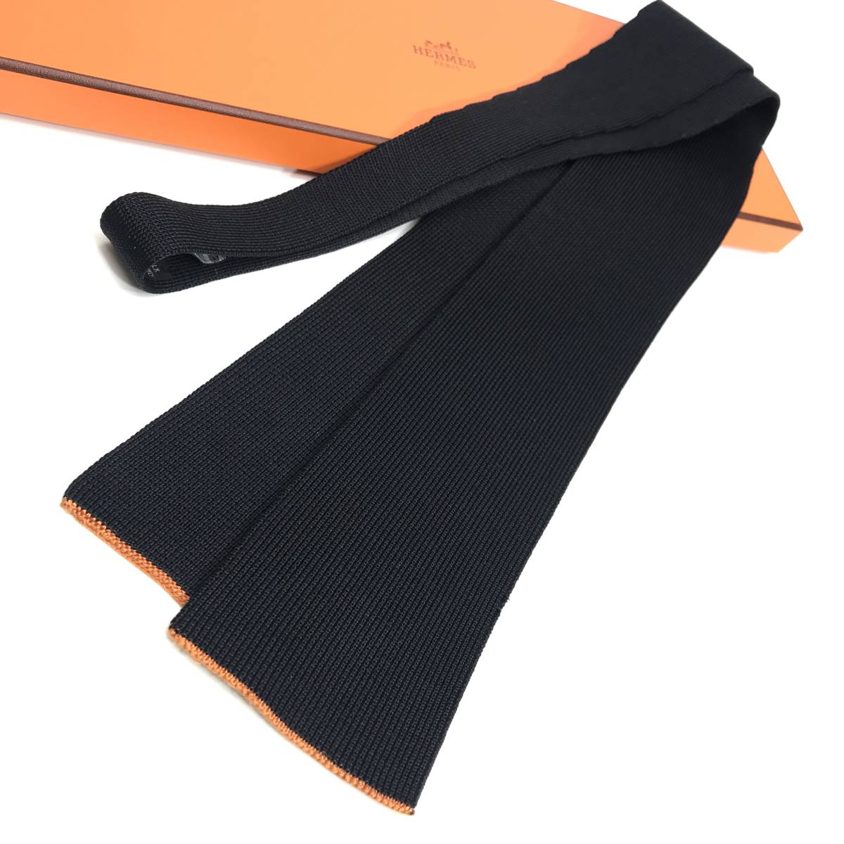 ★美品★人気★HERMS エルメス シルクニットタイ 9CM ブラック×オレンジ ニットタイ 無地 ソリッド 定価33，000円