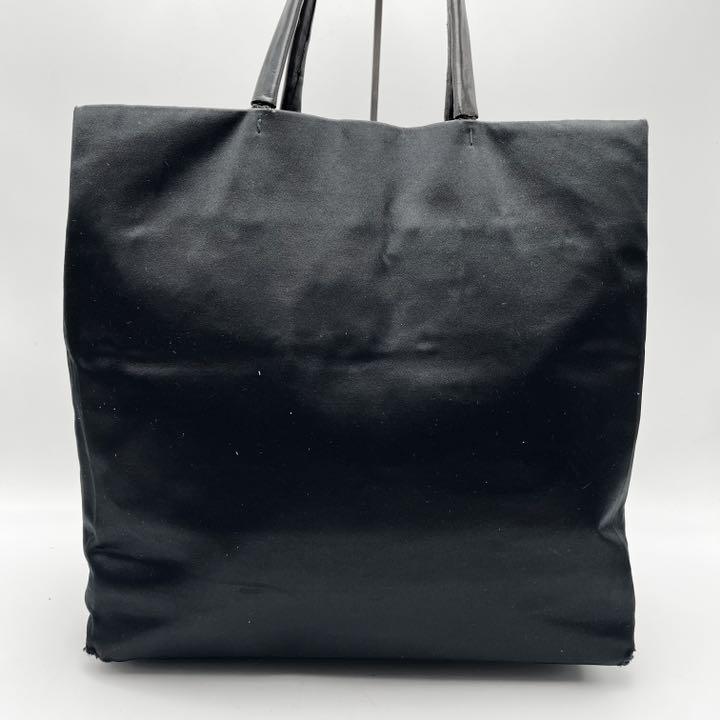 人気 PRADA プラダ ナイロン トート 三角ロゴ 白タグ 黒 ブラック