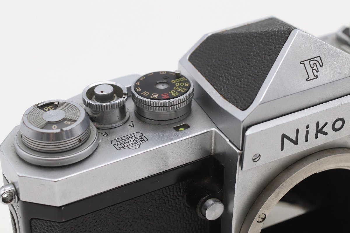 ニコン　Ｆ-801 レンズ　2本　美品 ニコン F-801 レンズ 2本 美品 Nikon F801 & ズームレンズ2本セット