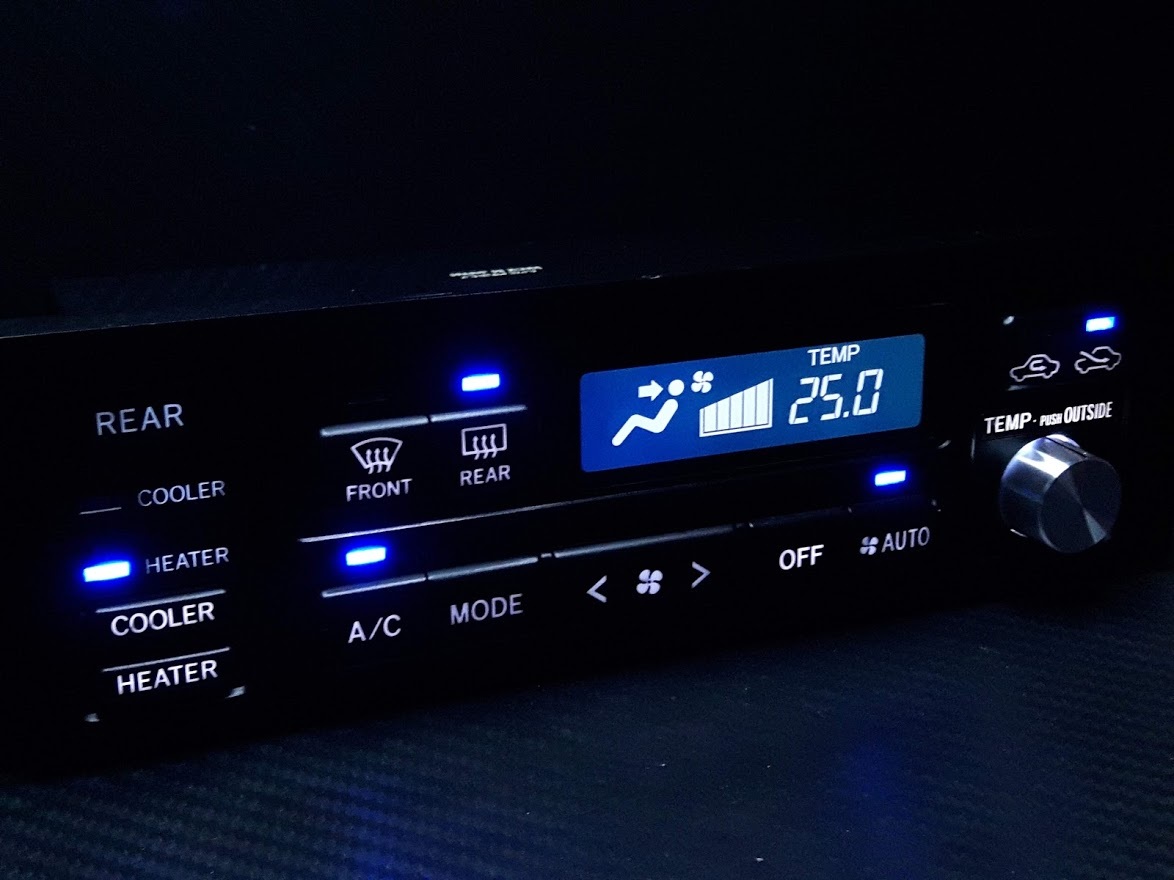 100系ハイエース最終型用　エアコンコントロールパネル　LED打替品　ブルー反転 ハイエース 100系 ドラゴンホークのブログ RZH101G | ハイエース100